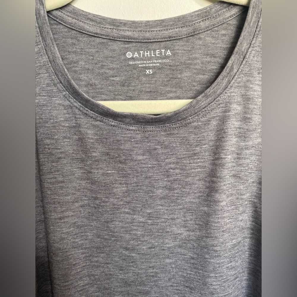 Athleta Gray Racerback Athletic Tank Top Size XS Workout Yoga - Picture 2 of 7